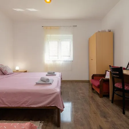 Holiday home Beautiful In With Wifi